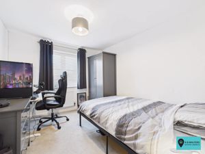 Bedroom- click for photo gallery